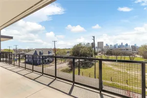 Dallas, TX 75204