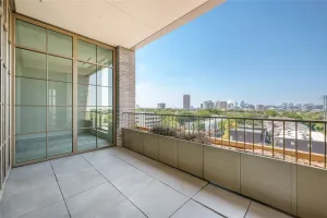 Dallas, TX 75205