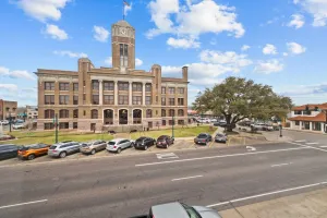 Cleburne, TX 76031
