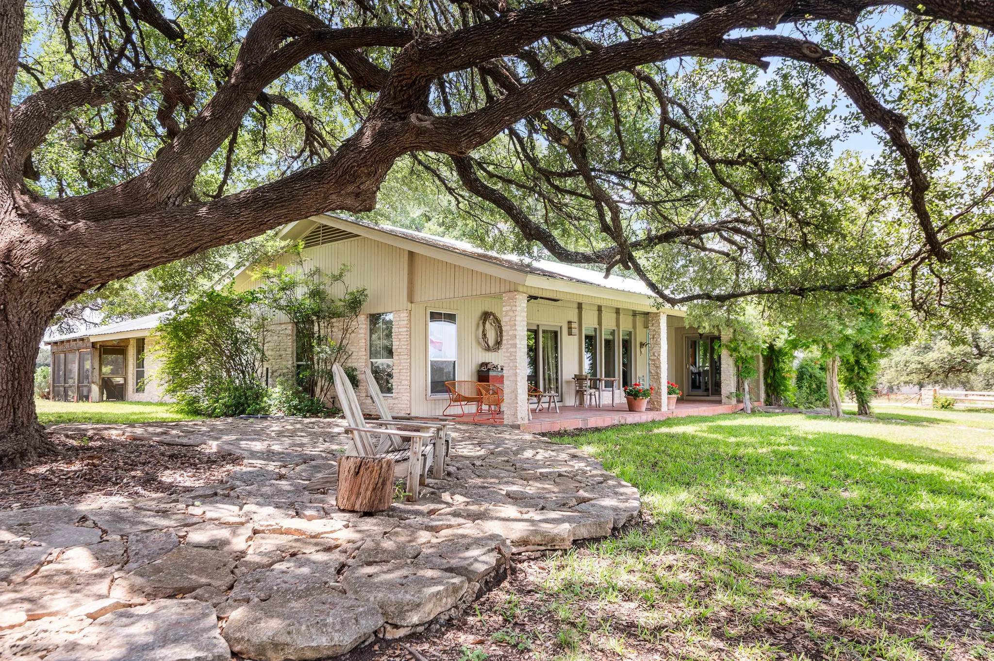 Spicewood, TX 78669
