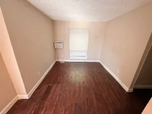 Fort Worth, TX 76104