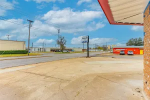 Terrell, TX 75160