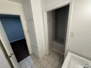 Arlington, TX 76010
