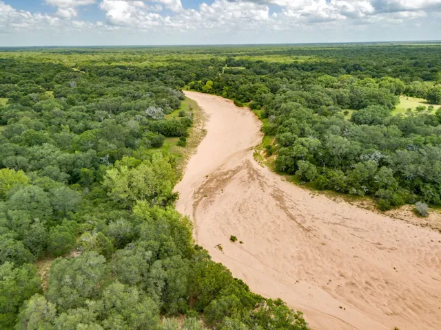 Eagle Lake, TX 77434