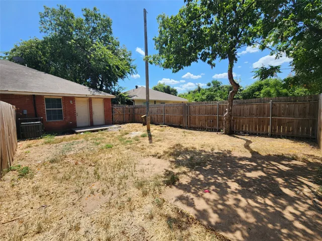 Fort Worth, TX 76111