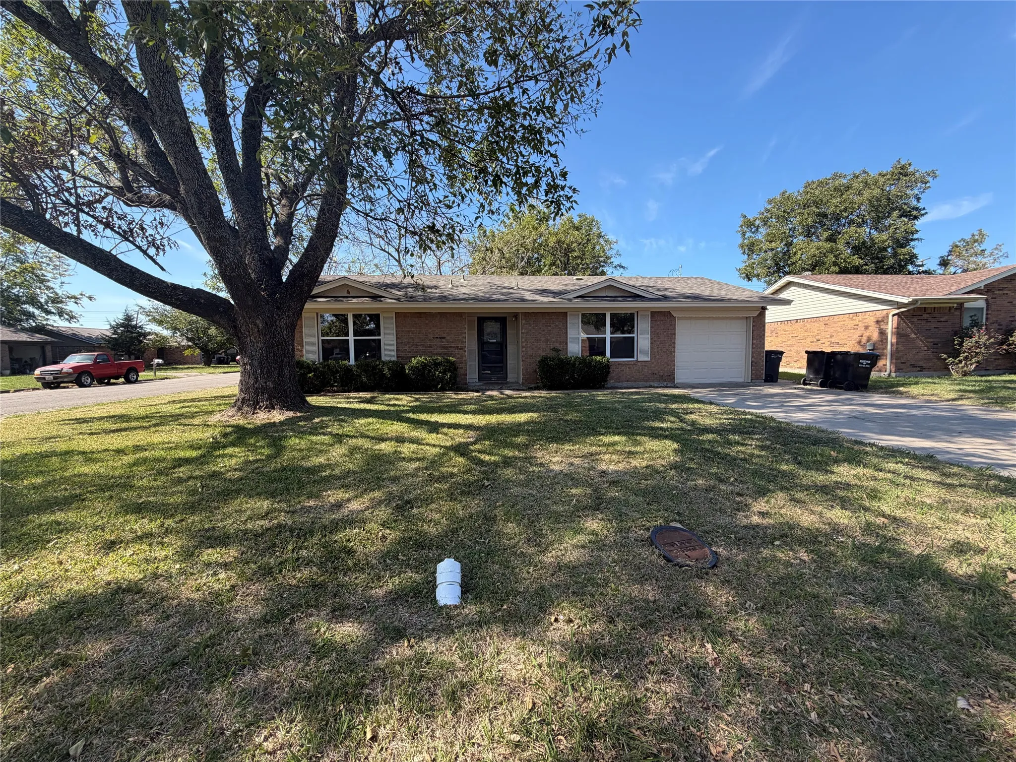 Greenville, TX 75402