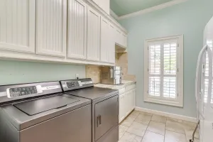 Hudson Oaks, TX 76087