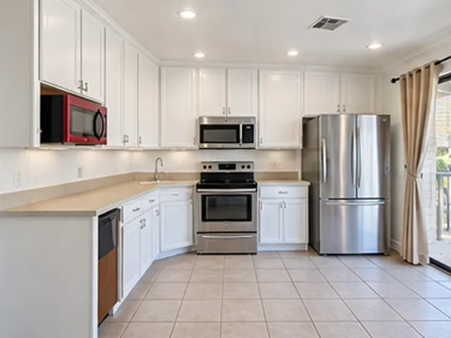Lago Vista, TX 78645