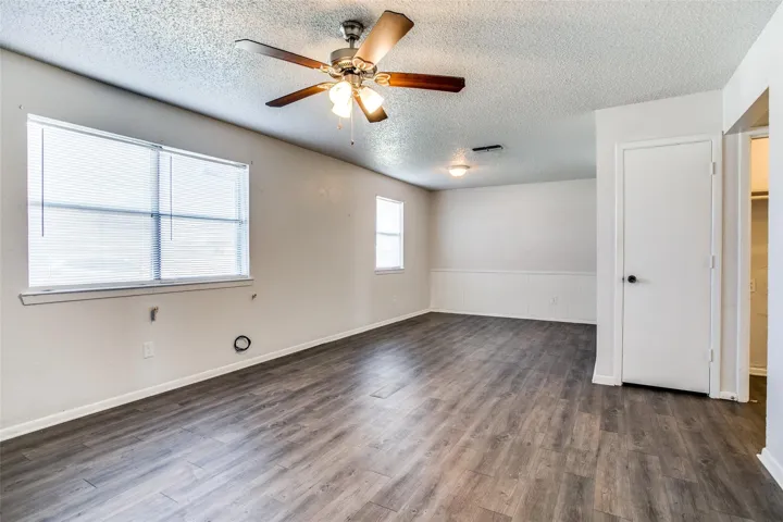 Crowley, TX 76036