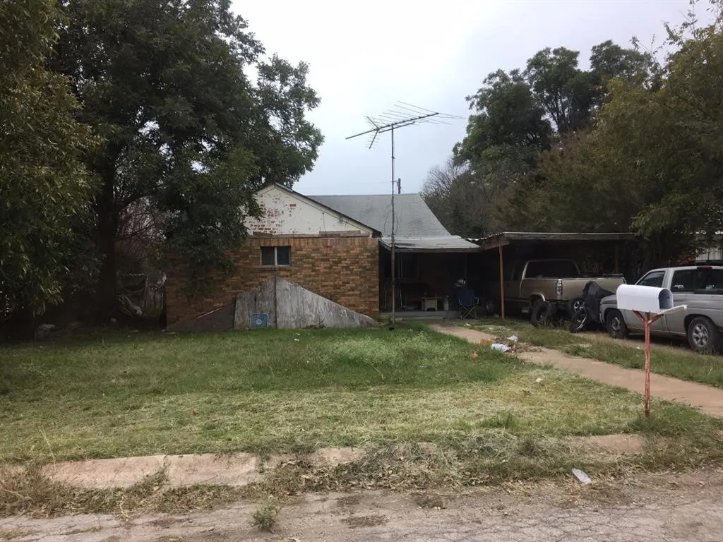 Coleman, TX 76834