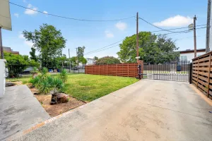Dallas, TX 75206