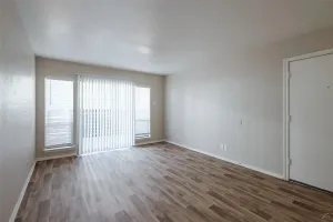 Dallas, TX 75237