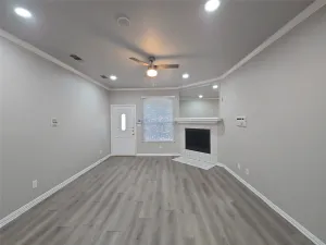 Euless, TX 76039