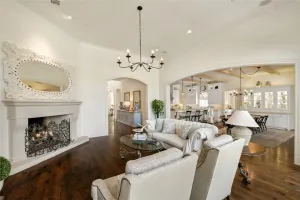 Dallas, TX 75244