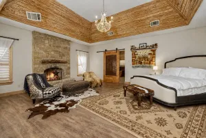 Weatherford, TX 76085