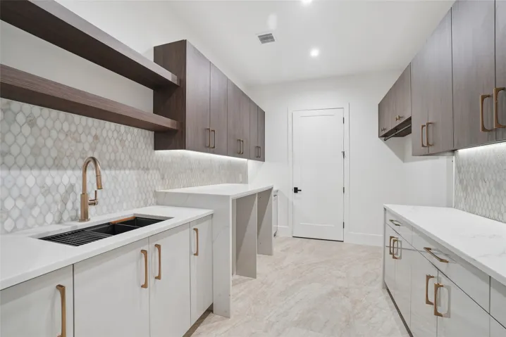 Westlake, TX 76262