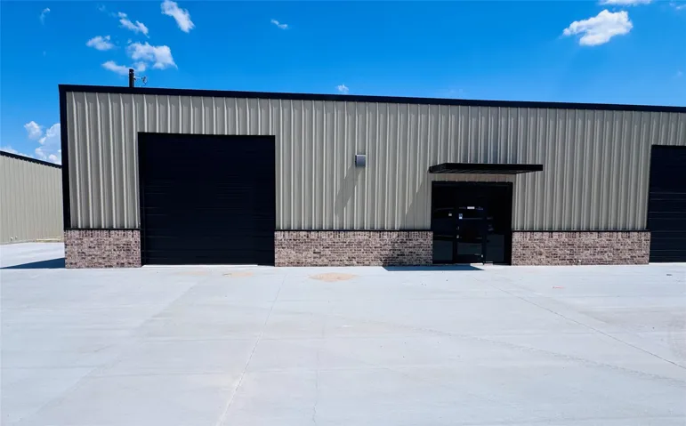 Azle, TX 76020
