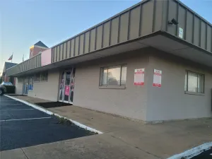 Arlington, TX 76010