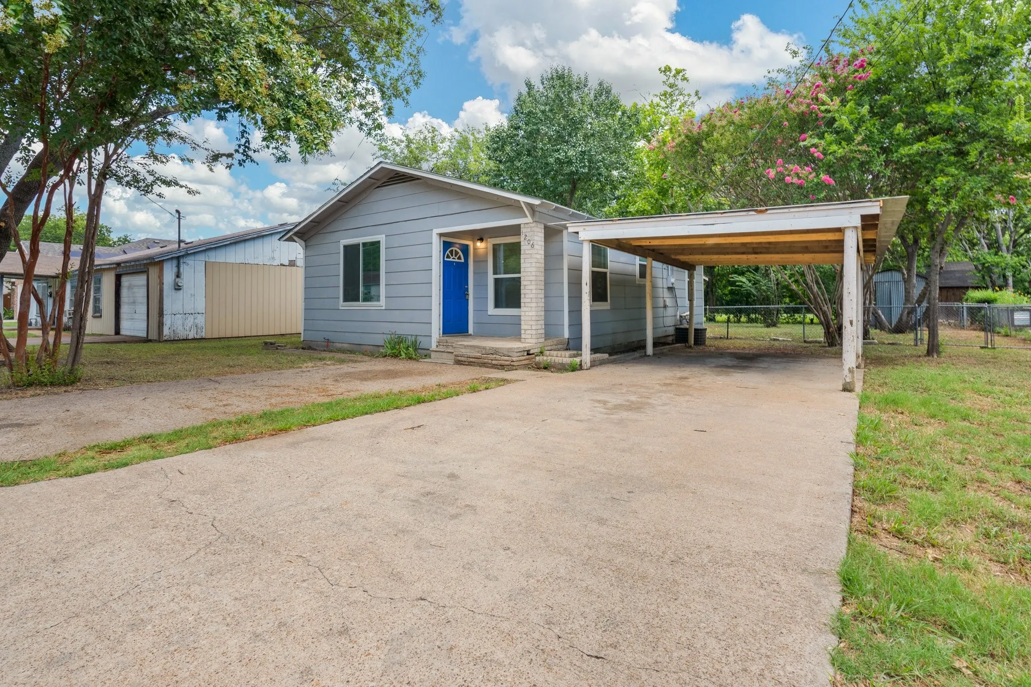 Cleburne, TX 76033