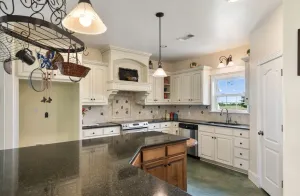 Valley View, TX 76272