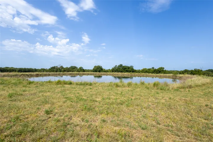 Windom, TX 75492