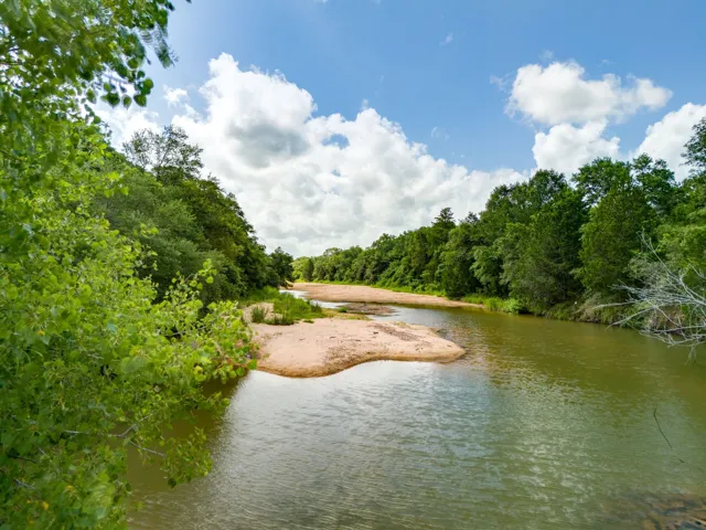 Eagle Lake, TX 77434