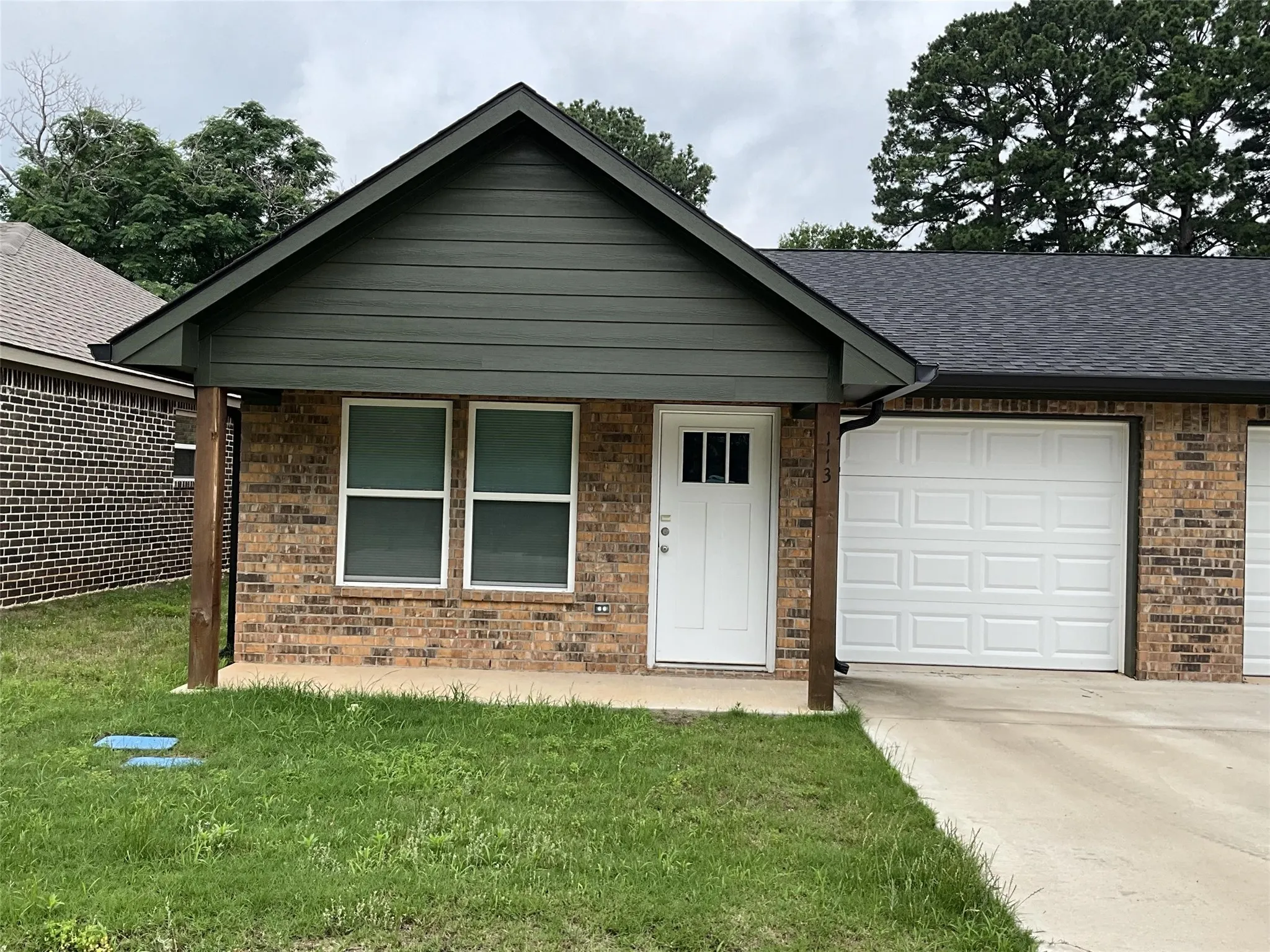 Mineola, TX 75773