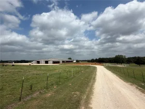 Whitesboro, TX 76273