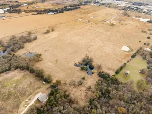 Whitesboro, TX 76273