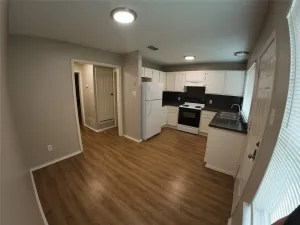 Cleburne, TX 76033