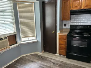 Dallas, TX 75217