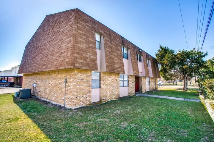Crowley, TX 76036