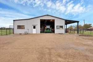 Kerens, TX 75144