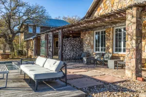 Talpa, TX 76882