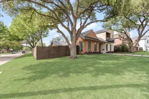 Dallas, TX 75220