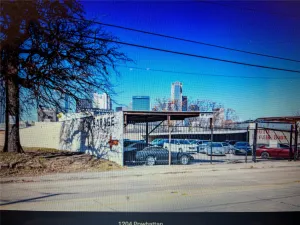 Dallas, TX 75215