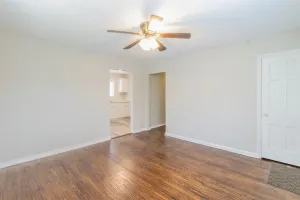 River Oaks, TX 76114
