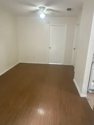 Dallas, TX 75217