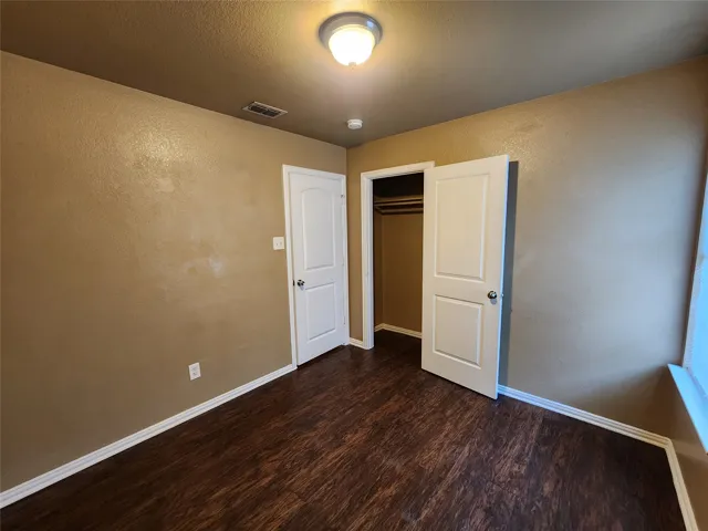 Fort Worth, TX 76111
