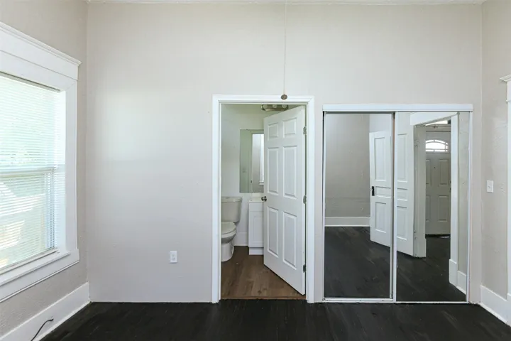 Fort Worth, TX 76104