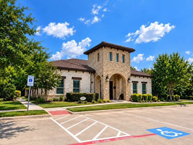 Mansfield, TX 76063