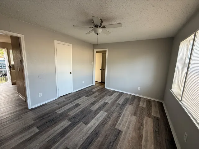 Dallas, TX 75226