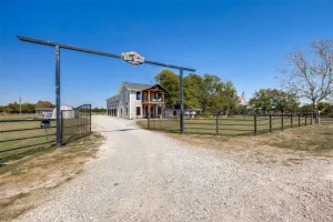 Leonard, TX 75452