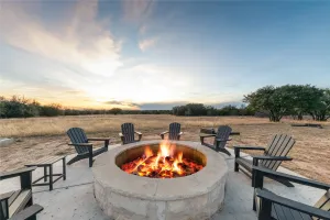 Glen Rose, TX 76690