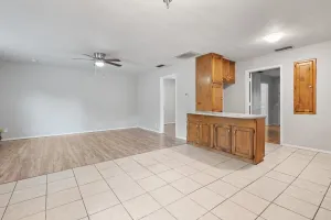 Cleburne, TX 76033