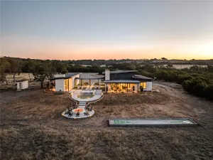Glen Rose, TX 76690