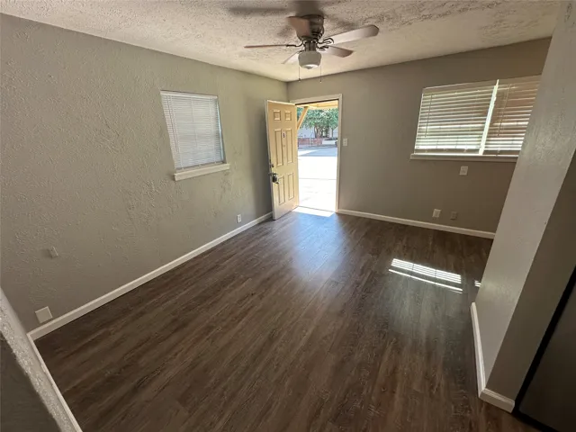 Arlington, TX 76010