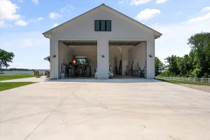 Kerens, TX 75144