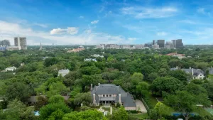 Dallas, TX 75225