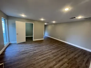 Arlington, TX 76011
